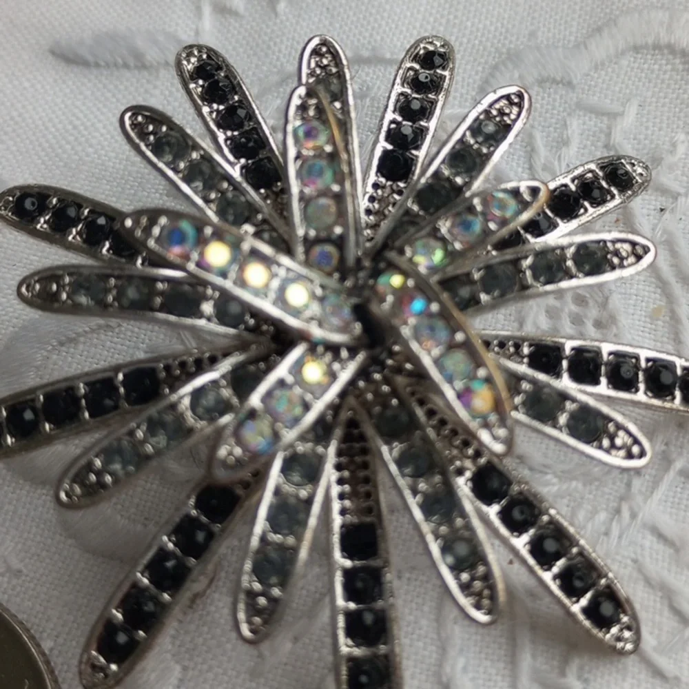 Vintage Flower Starburst atomic cosmo AB Rhinestone Brooch Silver Tone